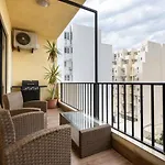 Beautiful, Spacious 3br With Private Balcony With 360 Estates *