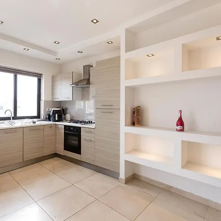 Beautiful, Spacious 3br With Private Balcony With 360 Estates شقة سانت جوليان