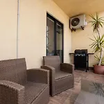 Appartamento Beautiful, Spacious 3br With Private Balcony With 360 Estates *