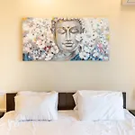 Appartamento Beautiful, Spacious 3br With Private Balcony With 360 Estates *